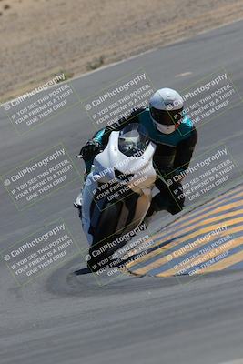 media/Apr-09-2023-SoCal Trackdays (Sun) [[333f347954]]/Turn 10 (115pm)/